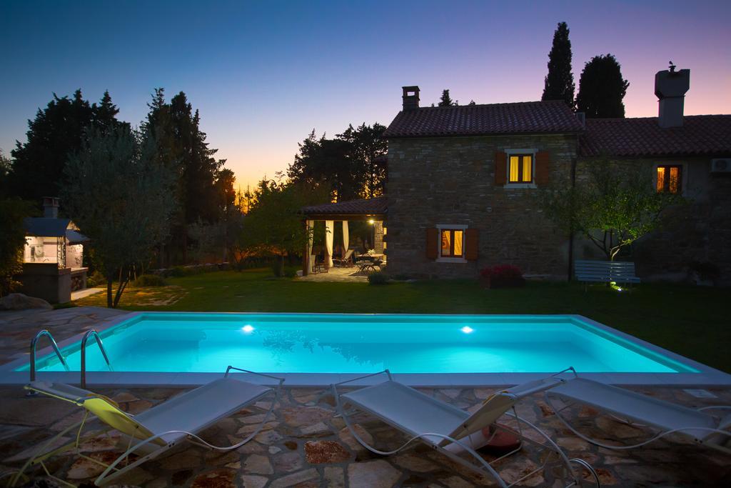 Holiday Home Casa Dei Farfui Momjan ภายนอก รูปภาพ
