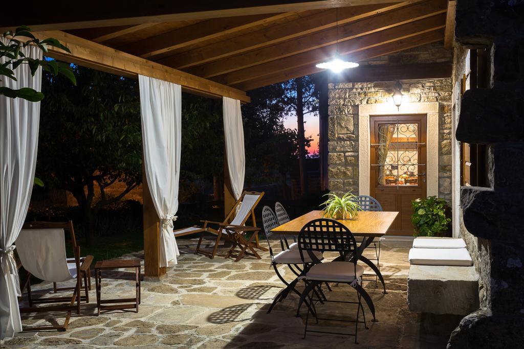 Holiday Home Casa Dei Farfui Momjan ภายนอก รูปภาพ